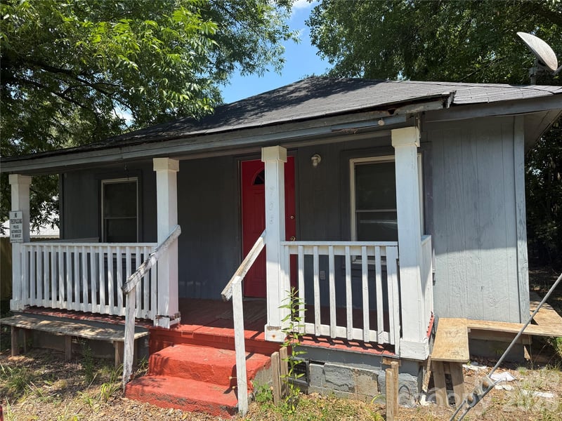 706 N Logan St, Gastonia, NC 28052
