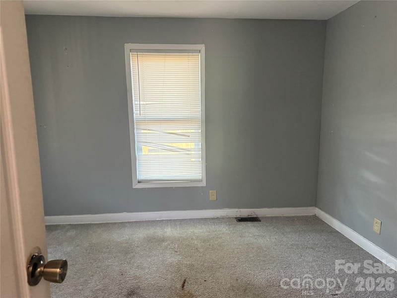706 N Logan St, Gastonia, NC 28052
