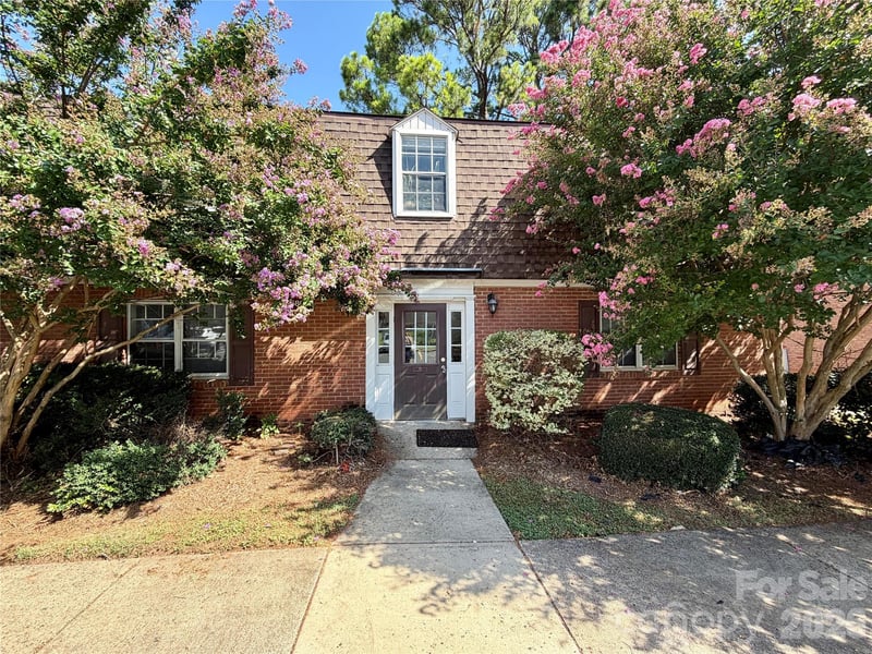 5805 Hunting Ridge Ln #J, Charlotte, NC 28212
