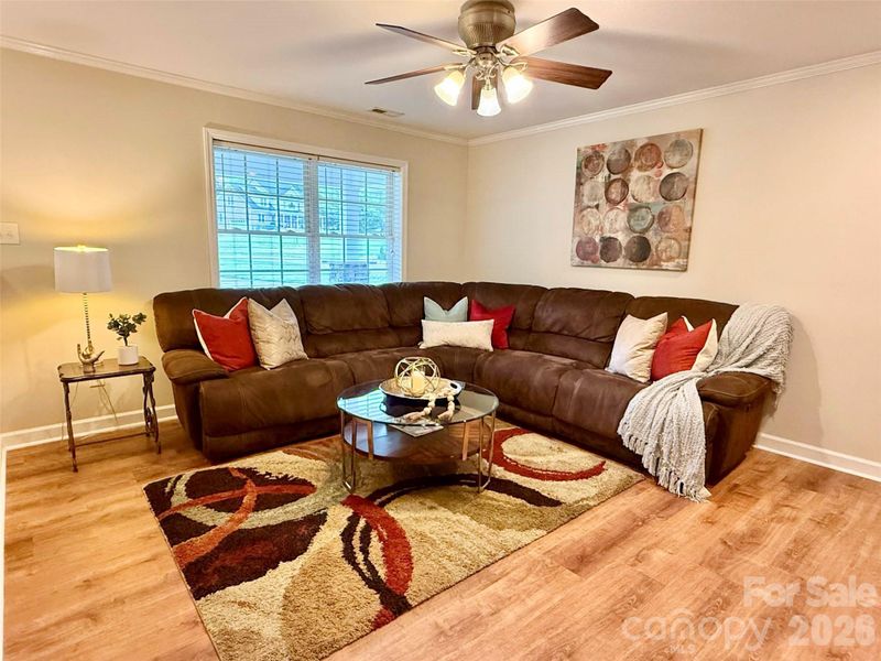 2013 Silvertip Ct, Belmont, NC 28012