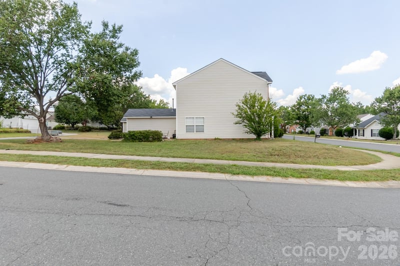 1543 Tuckers Glenn Dr, Rock Hill, SC 29732