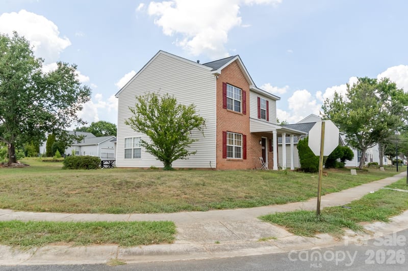 1543 Tuckers Glenn Dr, Rock Hill, SC 29732