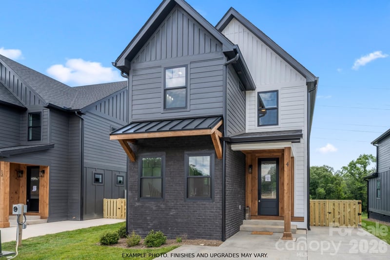 93 Martha Ave #10, Hendersonville, NC 28792