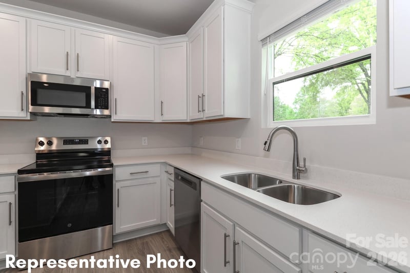 223 Institute St, Mooresville, NC 28115