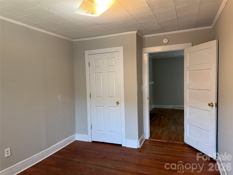 514 S Avon St, Gastonia, NC 28054