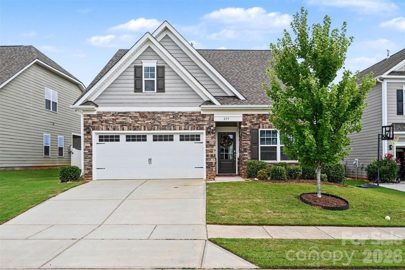 239 Sycamore Dr, Lancaster, SC 29720