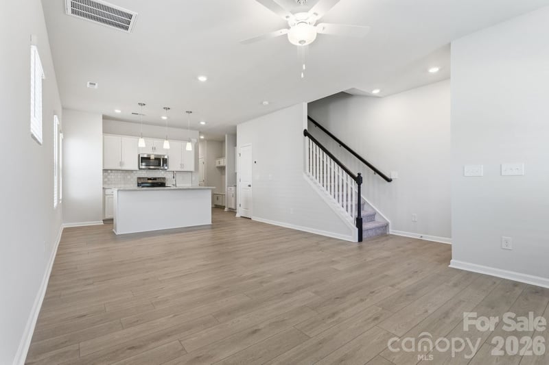 4618 Lakeview Rd, Charlotte, NC 28216