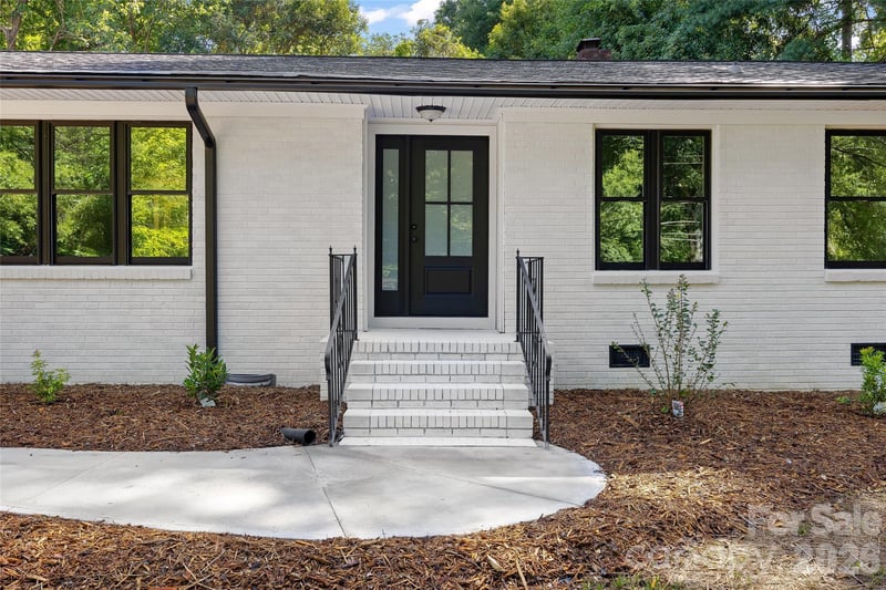 8033 Ritter Dr, Charlotte, NC 28270