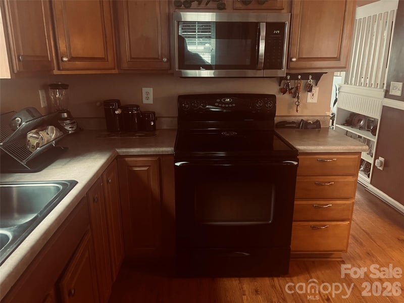 3024 Mayer House Ct, Charlotte, NC 28214