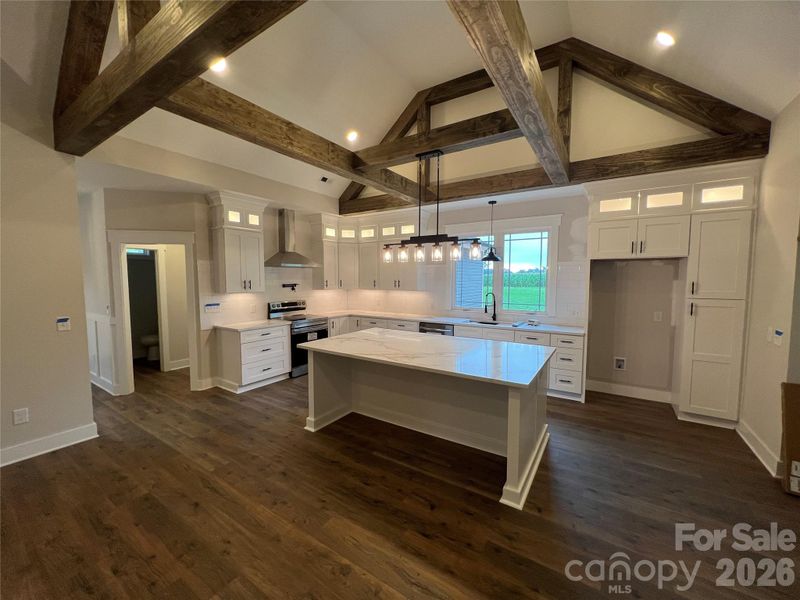 1879 Shiloh Rd, Claremont, NC 28610