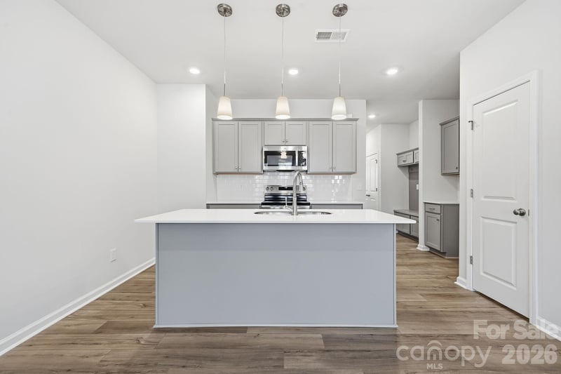 5114 Orchardview Way, Charlotte, NC 28216
