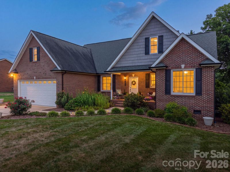 1855 Jetton Dr, Vale, NC 28168