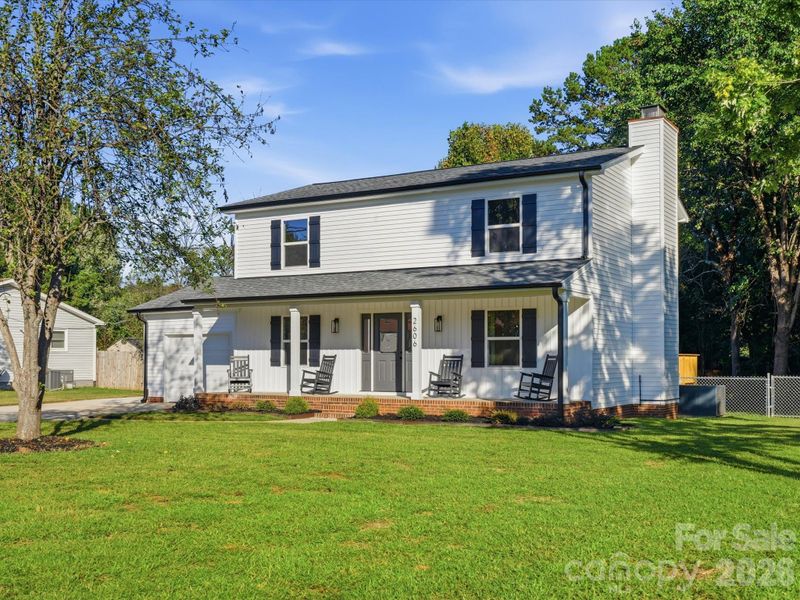 2606 Pine Forest Dr, Gastonia, NC 28056