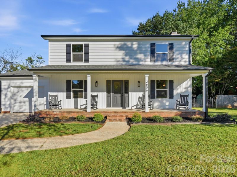 2606 Pine Forest Dr, Gastonia, NC 28056