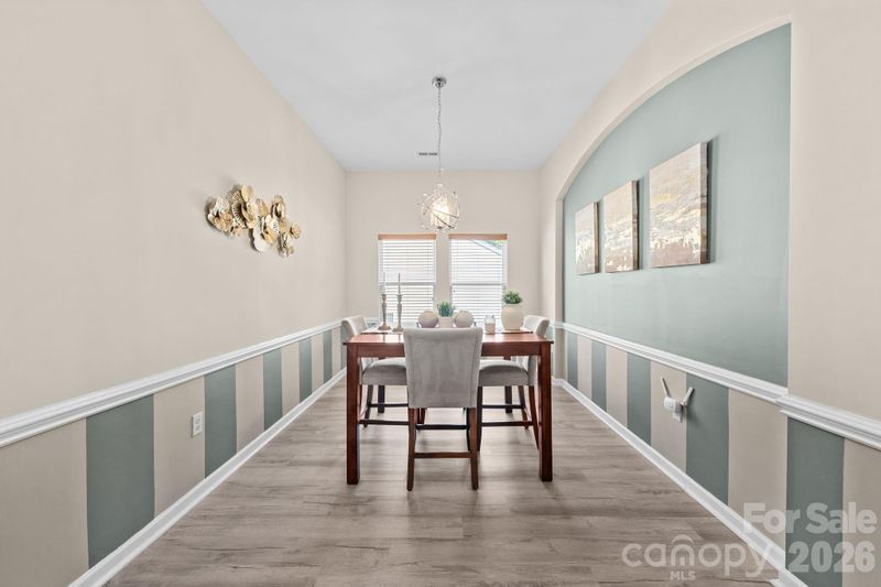 3813 Quiet Creek Cir, Charlotte, NC 28213