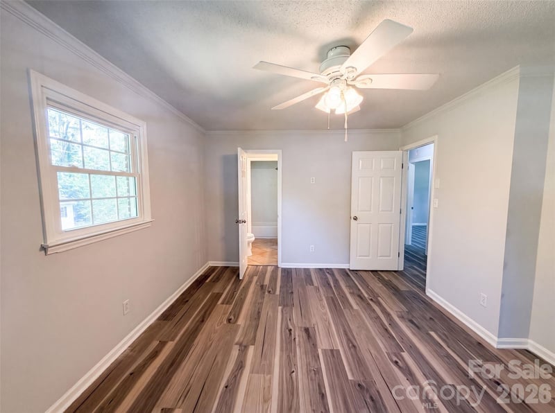 4305 Dawnwood Dr, Gastonia, NC 28056