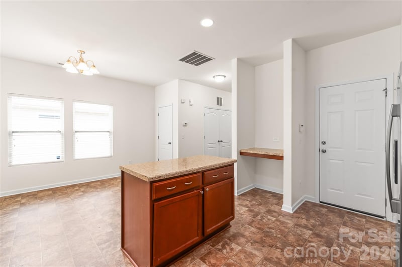8411 Romana Red Ln, Charlotte, NC 28213