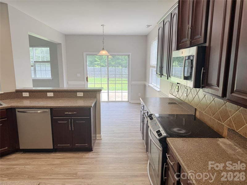 13514 Delstone Dr, Huntersville, NC 28078