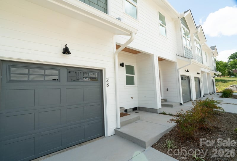 28 Brice St #14, Asheville, NC 28806