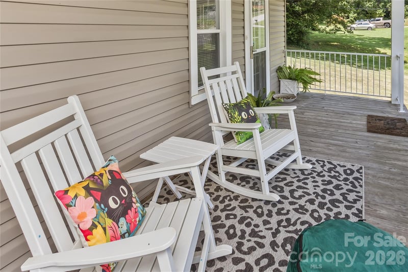 20 Cottage St, Woodfin, NC 28804