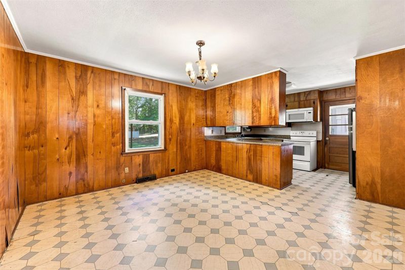 2794 Tuckaway Rd, Rock Hill, SC 29730