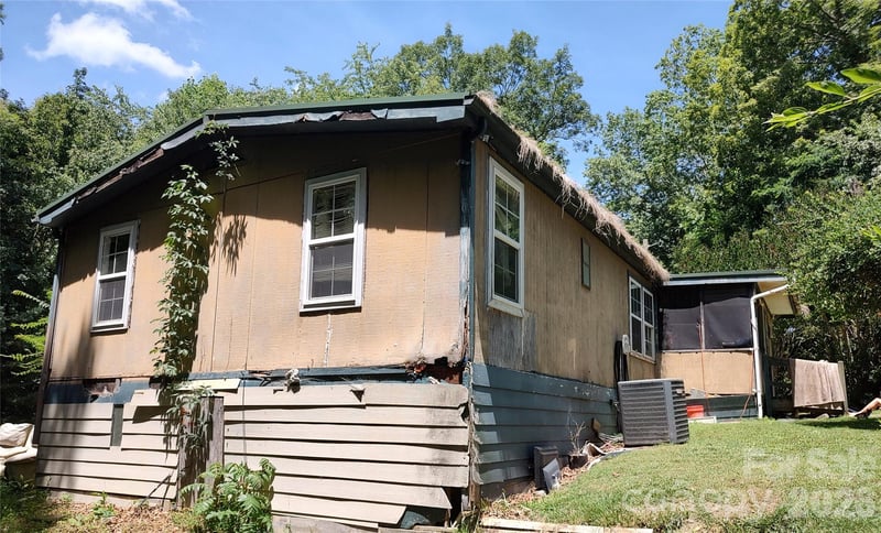 440 Hidden View Rd, Hendersonville, NC 28792