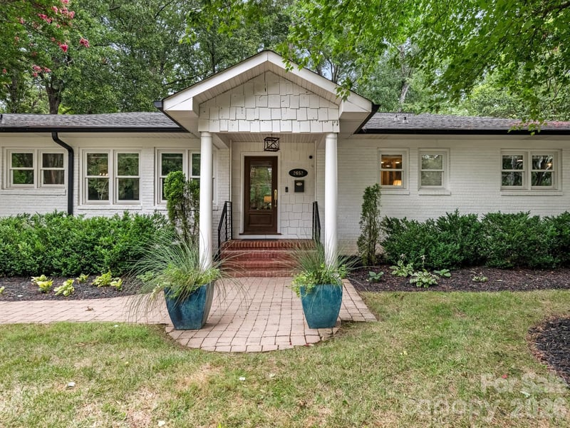 2652 Knollwood Rd, Charlotte, NC 28211