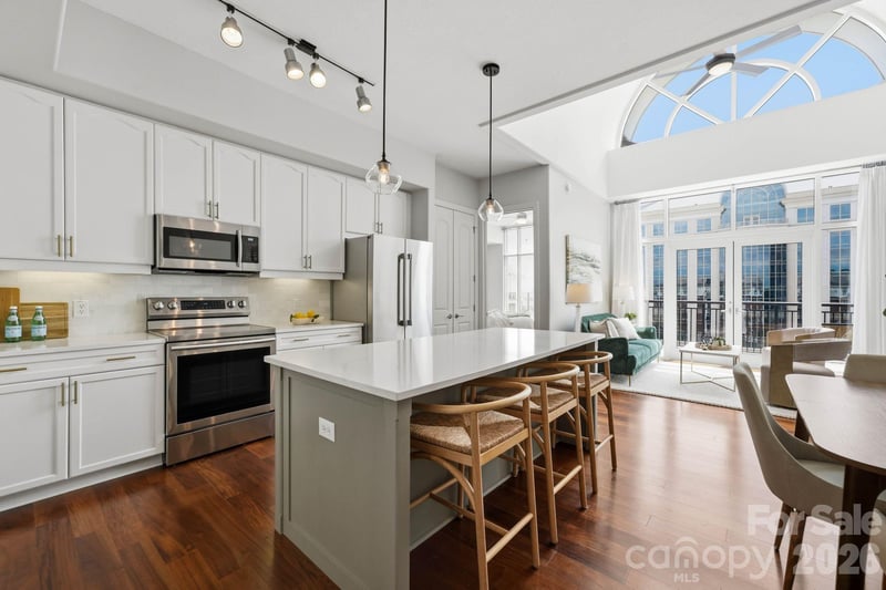 4620 Piedmont Row Dr #705, Charlotte, NC 28210