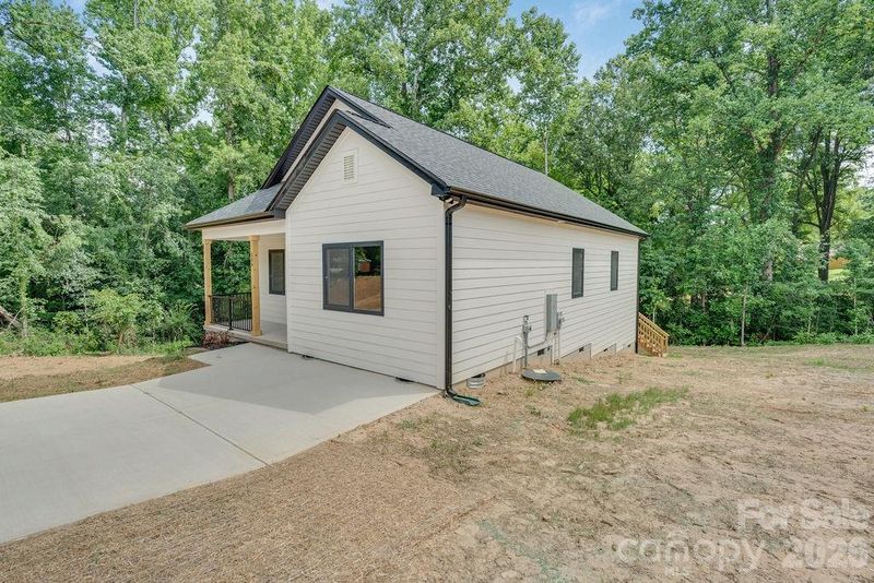 504 N Pine St, Cherryville, NC 28021