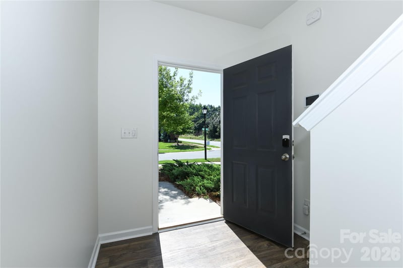 6005 Guildford Hill Ln, Charlotte, NC 28215
