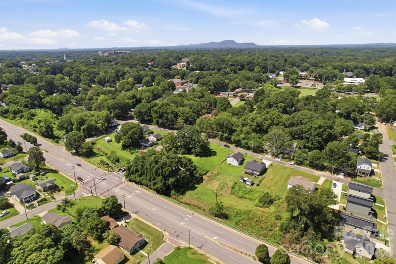 911 N Chester St, Gastonia, NC 28052