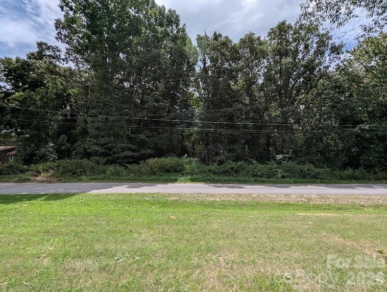 4824 Salisbury St, Hickory, NC 28601