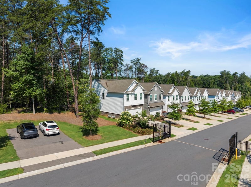 1115 Streamside Ln, York, SC 29745