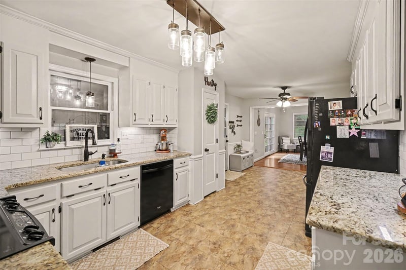 7774 Pharr Mill Rd, Harrisburg, NC 28075