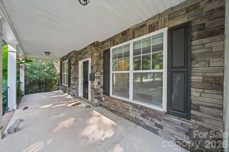 128 Harvest Wind Ct, Mooresville, NC 28115