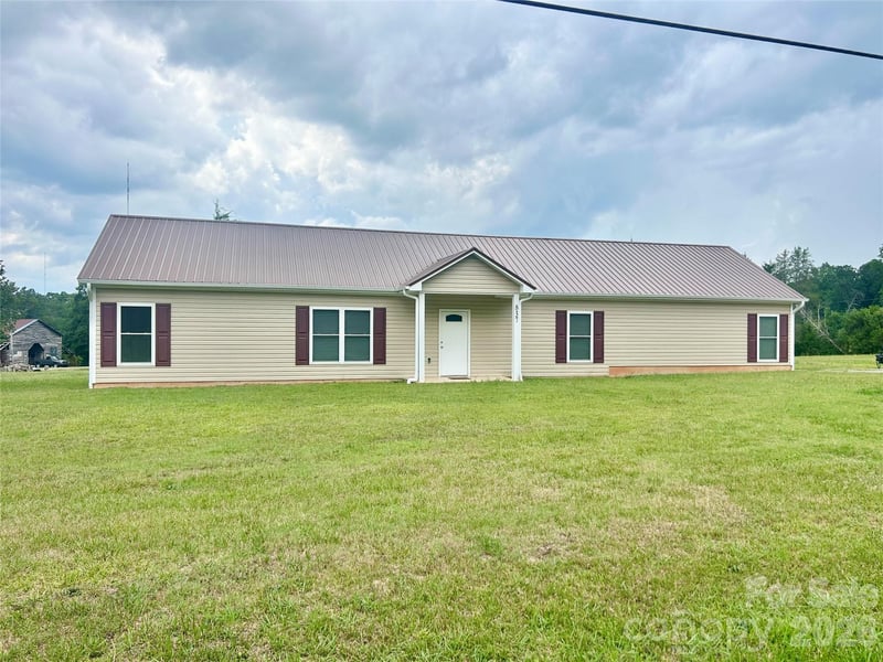837 Upper Spencer Mountain Rd, Stanley, NC 28164