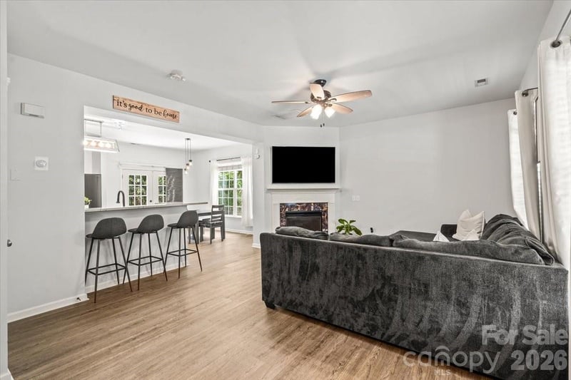 9025 Davis Crossing Ct, Charlotte, NC 28269