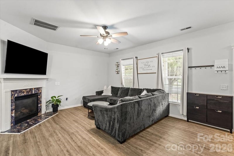 9025 Davis Crossing Ct, Charlotte, NC 28269