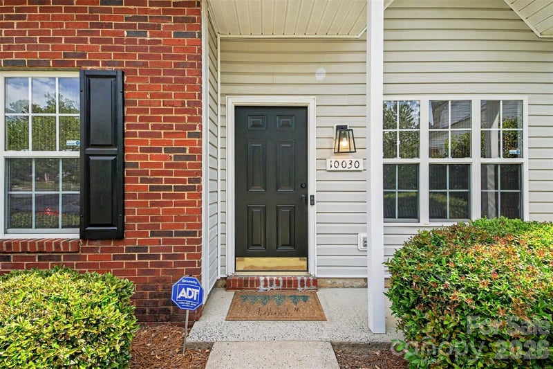 10030 Pergola View Ct, Charlotte, NC 28213
