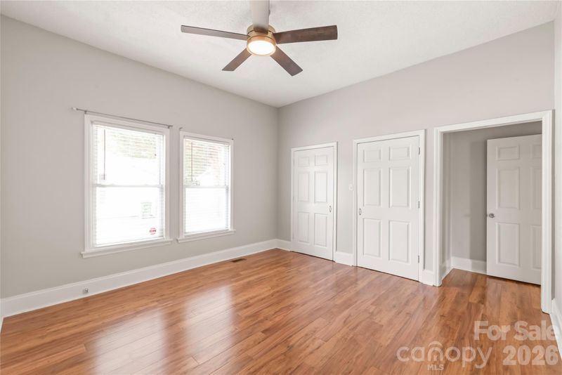 200 Park Ave, Mount Holly, NC 28120