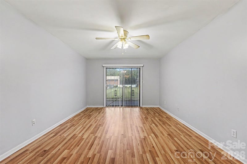 112 Briarcliff Dr, Kannapolis, NC 28081