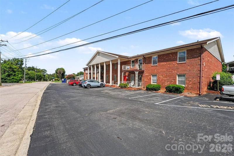 112 Briarcliff Dr, Kannapolis, NC 28081