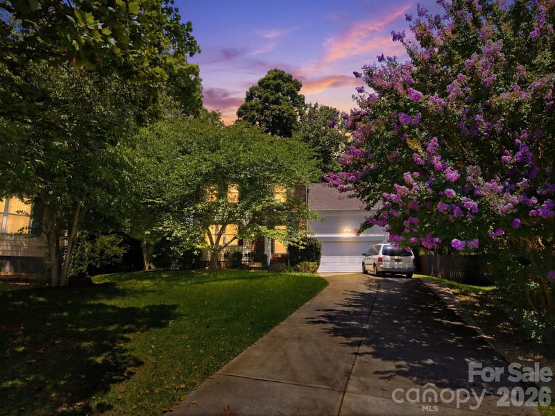 9220 Garnet Field Ct, Charlotte, NC 28269
