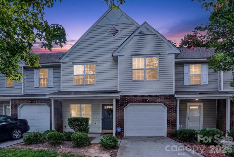 8318 Christmas Ct, Charlotte, NC 28216