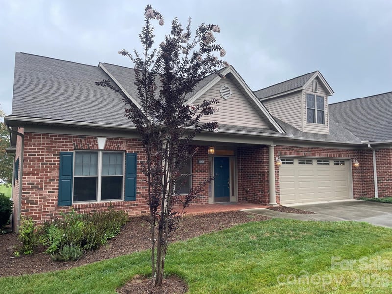 513 26th Ave NE #A, Hickory, NC 28601