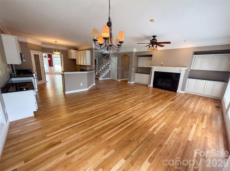9721 Arlington Oaks Dr, Charlotte, NC 28227