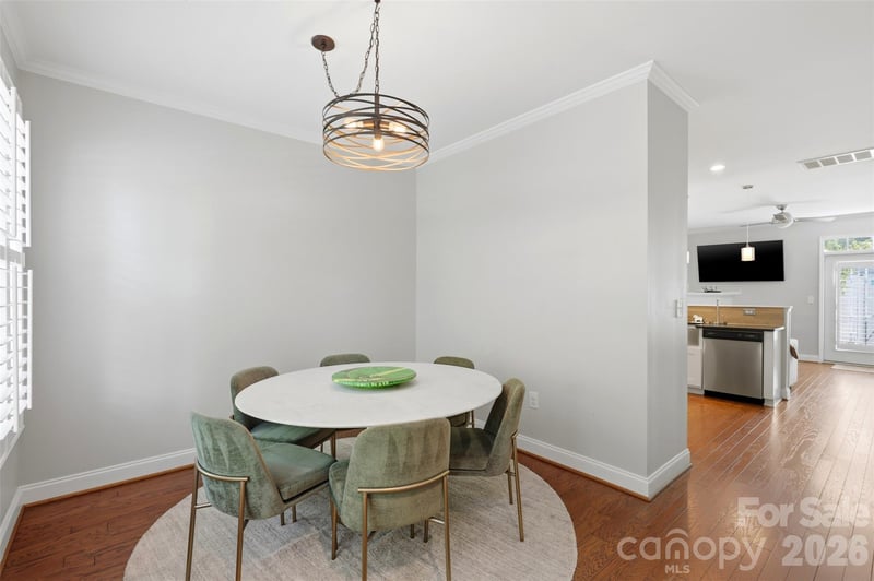 312 Park Square Pl, Matthews, NC 28105
