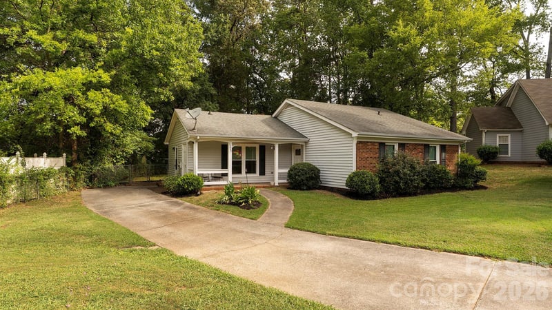 5209 Birchbark Ln, Charlotte, NC 28227
