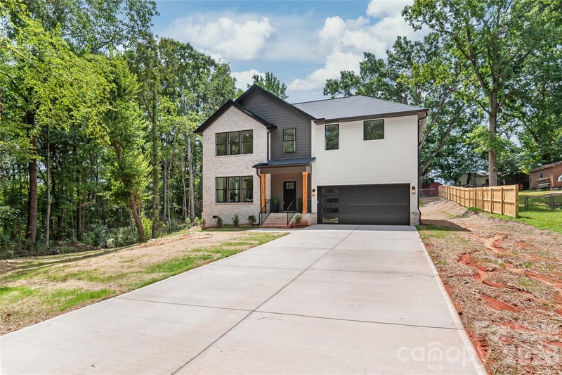 112 Cherokee Ln, Indian Trail, NC 28079