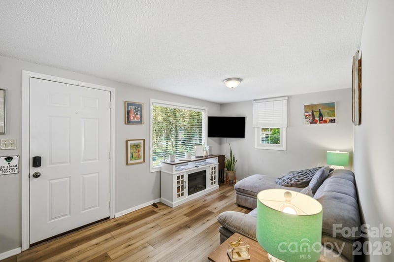 21108 Brinkley St, Cornelius, NC 28031